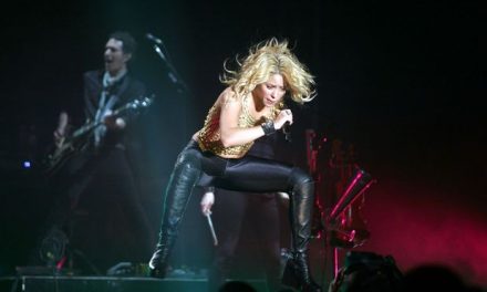 Shakira y Miley Cyrus unen voces en el tema ‘LoveYRock’