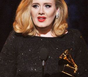 Adele consigue el premio a la Canción del Año #GrammyAwards2012