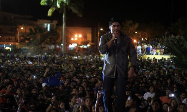 JERRY RIVERA LLENA A CAPACIDAD DOS CONCIERTOS EN ECUADOR Y ANUNCIA GIRA EUROPEA
