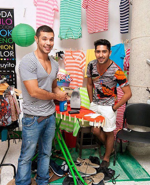 Talento Valenciano: VL T-SHIRTS And SHOES: COLORIDOS, VERANIEGOS Y ENGREIDOS