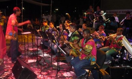 Carnavales 2012: La Gran Comparsa llega a La Estancia