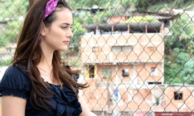 Irene Esser, Miss Venezuela Universo 2011, promoverá la paz