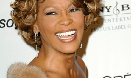 Falleció la cantante Whitney Houston a los 48 años