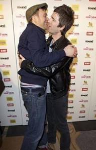 NOEL GALLAGHER EL FIN DE SU RIVALIDAD CON DAMON ALBARN?