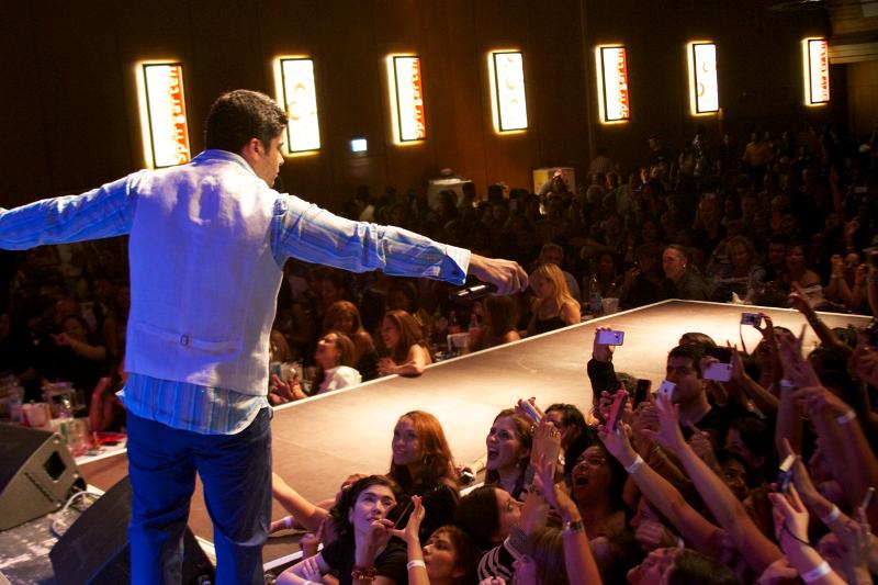 JERRY RIVERA SIGUE COSECHANDO EXITOS A NIVEL MUNDIAL