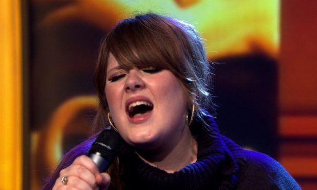 El programa Escenario de CNN en Español presenta el especial: Adele: en sus propias palabras