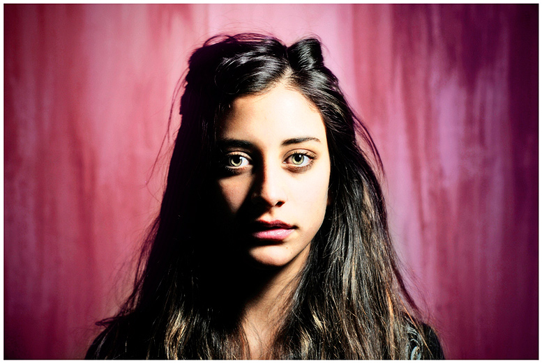 LOS »OJOS TRISTES» SE ALEGRAN EN LA VOZ DE BELEN ZETA