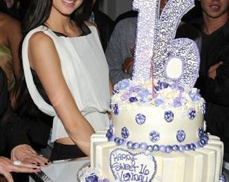 La familia Kardashians te invita a celebrar los Sweet Sixteen de Kendall Jenner