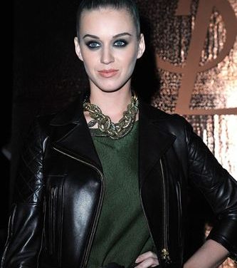 Ofrecen más de dos millones de euros a Katy Perry por contarlo todo sobre Russel Brand en un libro