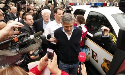 George Clooney, detenido en una protesta en la embajada de Sudán de Washington