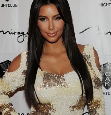 Kim Kardashian denuncia a un cirujano plástico en México