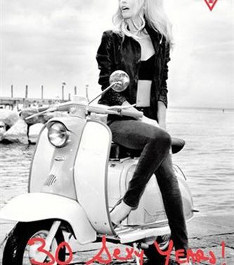 Claudia Schiffer vuelve a sus raíces con Guess por su 30 aniversario