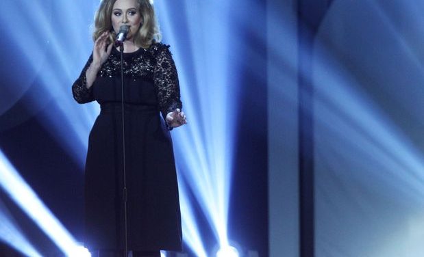Médicos de Adele le prohiben hacer nueva gira mundial