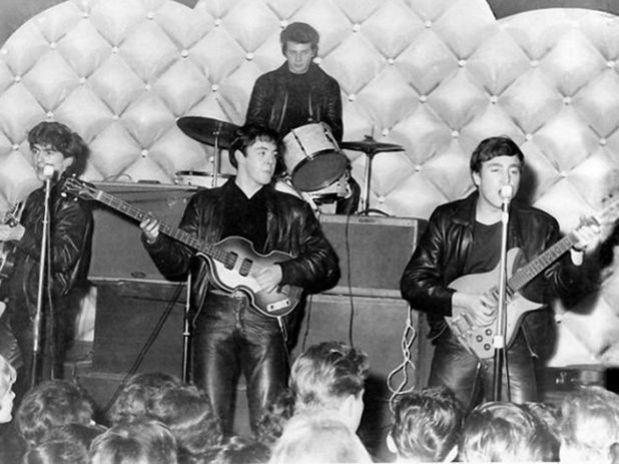 The Beatles cumple 50 años de su debut en la radio