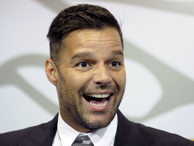 Ricky Martin cancela concierto para poder tener una cita