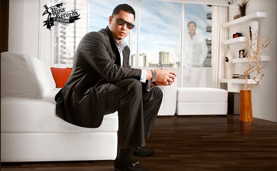 RAPHY PINA ENFRENTARA VOLUNTARIAMENTE EN PUERTO RICO LOS CARGOS POR LOS QUE SE LE ACUSA