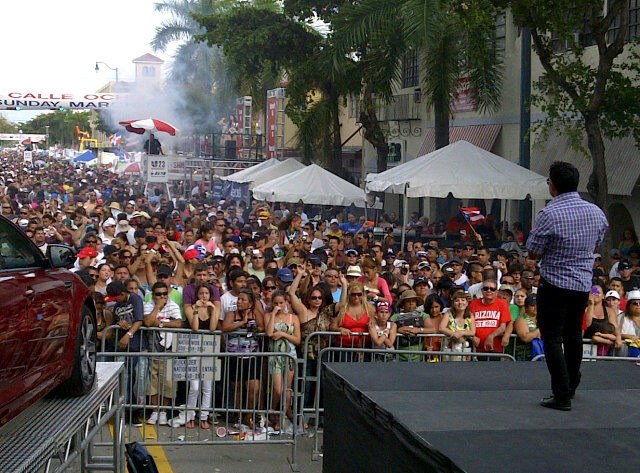 MIAMI SE RINDIO AL RITMO MAS CALIENTE DE PORFI BALOA Y SUS ADOLESCENTES