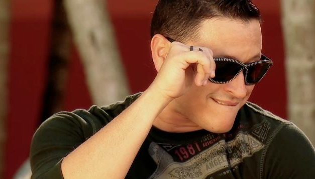 ELVIS CRESPO PRESENTA SU NUEVO VIDEO MUSICAL »YO NO SOY UN MONSTRO»