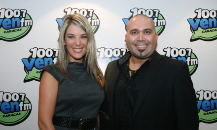 Elvis Castillo y Karen Bitton las voces de Ven 100.7 FM