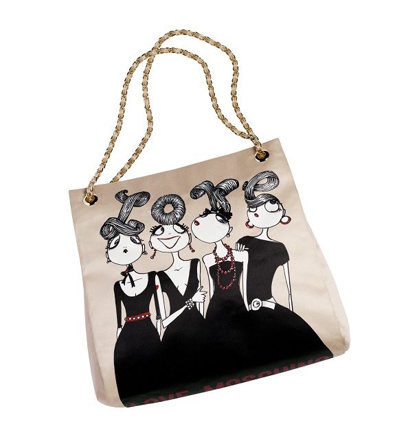 MOSCHINO ama a las Madres en su Día