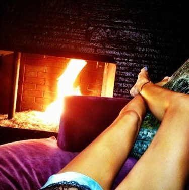 Miley Cyrus tambien sube fotos provocativas en Twitter