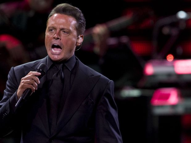 Luis Miguel celebra su cumpleaños grabando un nuevo disco