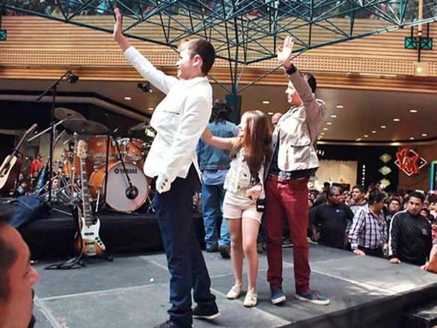 Los Vázquez Sounds se acercan por primera vez a sus fans