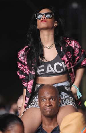 ¿Rihanna consumió estupefacientes en festival de Coachella?