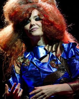 Björk cancela conciertos en Argentina por problemas de salud