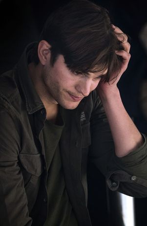 Asthon Kutcher no desea saber más de Rihanna