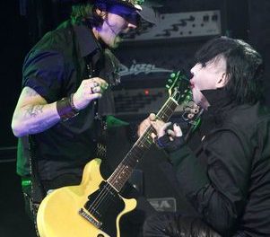 Marilyn Manson invita a tocar en vivo a actor Johnny Depp