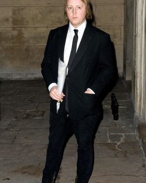 James McCartney quiere formar banda con hijos de exBeatles