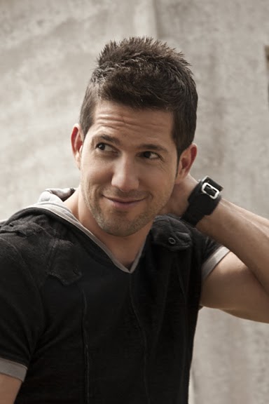 GABRIEL PARISI REGRESA A LA RADIO NACIONAL CON »ES POR TU AMOR»