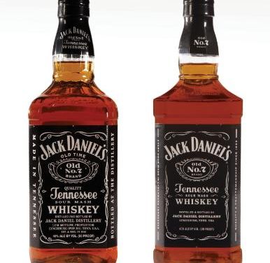 Jack Daniel’s Tennessee whiskey renovó su imagen de botella y etiqueta disponible a partir del mes de abril