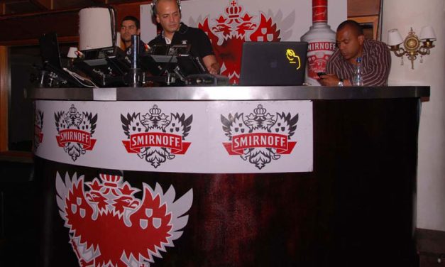 SMIRNOFF NIGHTS REALIZÓ UNA FIESTA AL ESTILO HOLLYWOOD