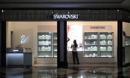 La nueva cara de las boutiques Swarovski… Creación, innovación y la perfección característica del cristal.