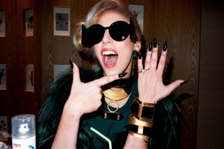 Lady Gaga no está comprometida Según ‘TMZ’