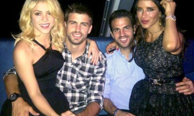 Shakira y Piqué desmienten los rumores con una foto en Twitter