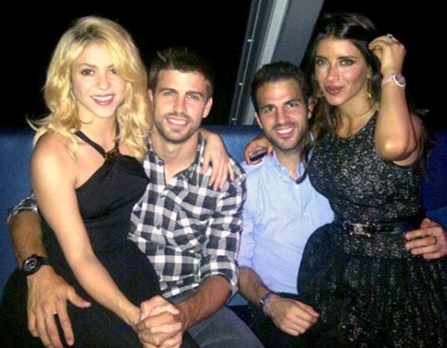 Shakira y Piqué desmienten los rumores con una foto en Twitter