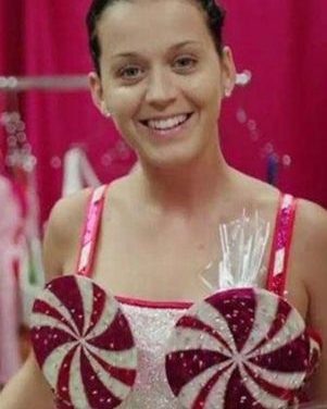 Katy Perry se muestra sin retoque en documental ‘Part Of Me’