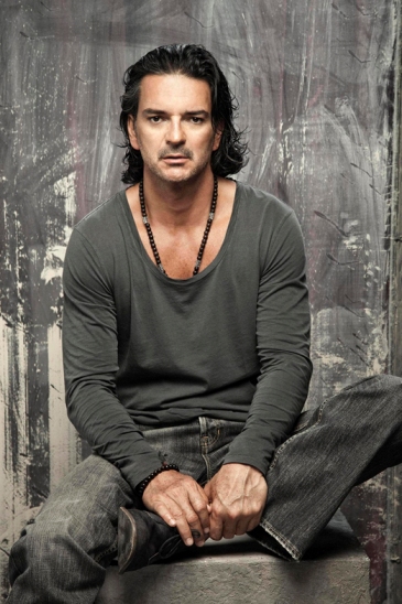 Ricardo Arjona domina la cartelera del Record Report