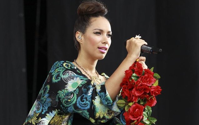 Leona Lewis niega que vaya a cantar con Adele en las Olimpiadas
