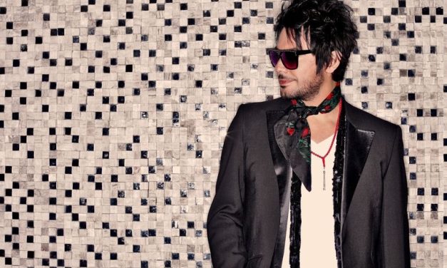 Beto Cuevas promociona nuevo disco en el que colabora la española Leire