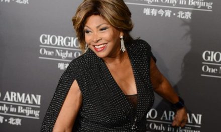 Tina Turner víctima de falso rumor de muerte en Twitter