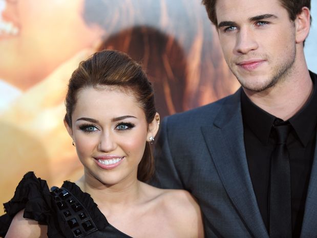 Familias de Miley Cyrus y su novio emocionadas con boda
