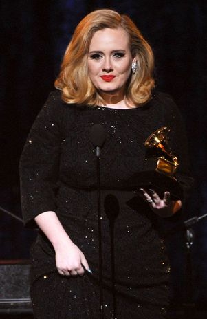 Adele pelea con Robert Pattinson durante una fiesta