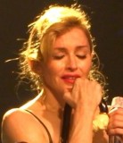 Madonna llora en pleno concierto al cantar Like a Virgin (+Fotos)