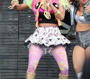 Critican mal comportamiento de Nicki Minaj en festival