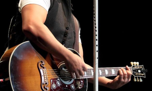 LUIS FONSI SE APODERA DE ESPAÑA CON SU GIRA DE CONCIERTOS »TIERRA FIRME»