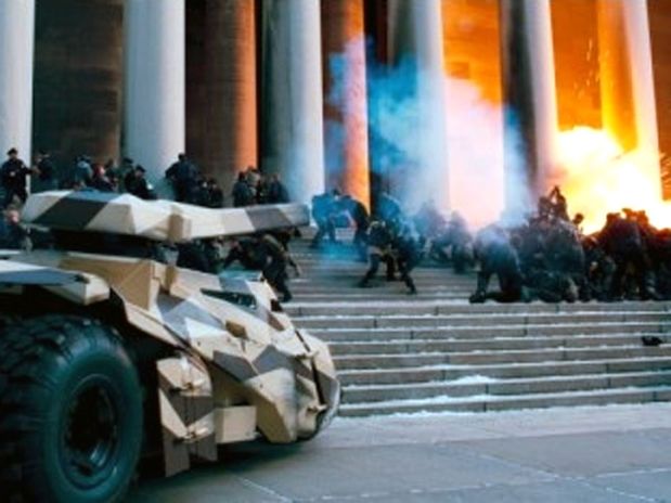 Warner Bros. lamenta tiroteo en estreno de ‘Batman’ en EU